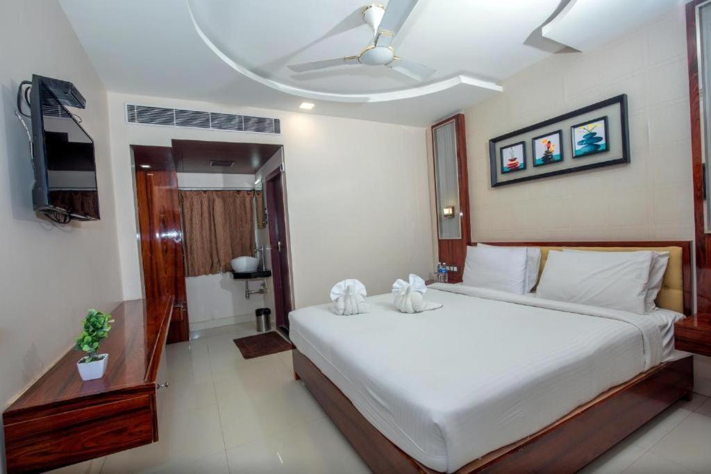 Hotel President Madurai Ngoại thất bức ảnh